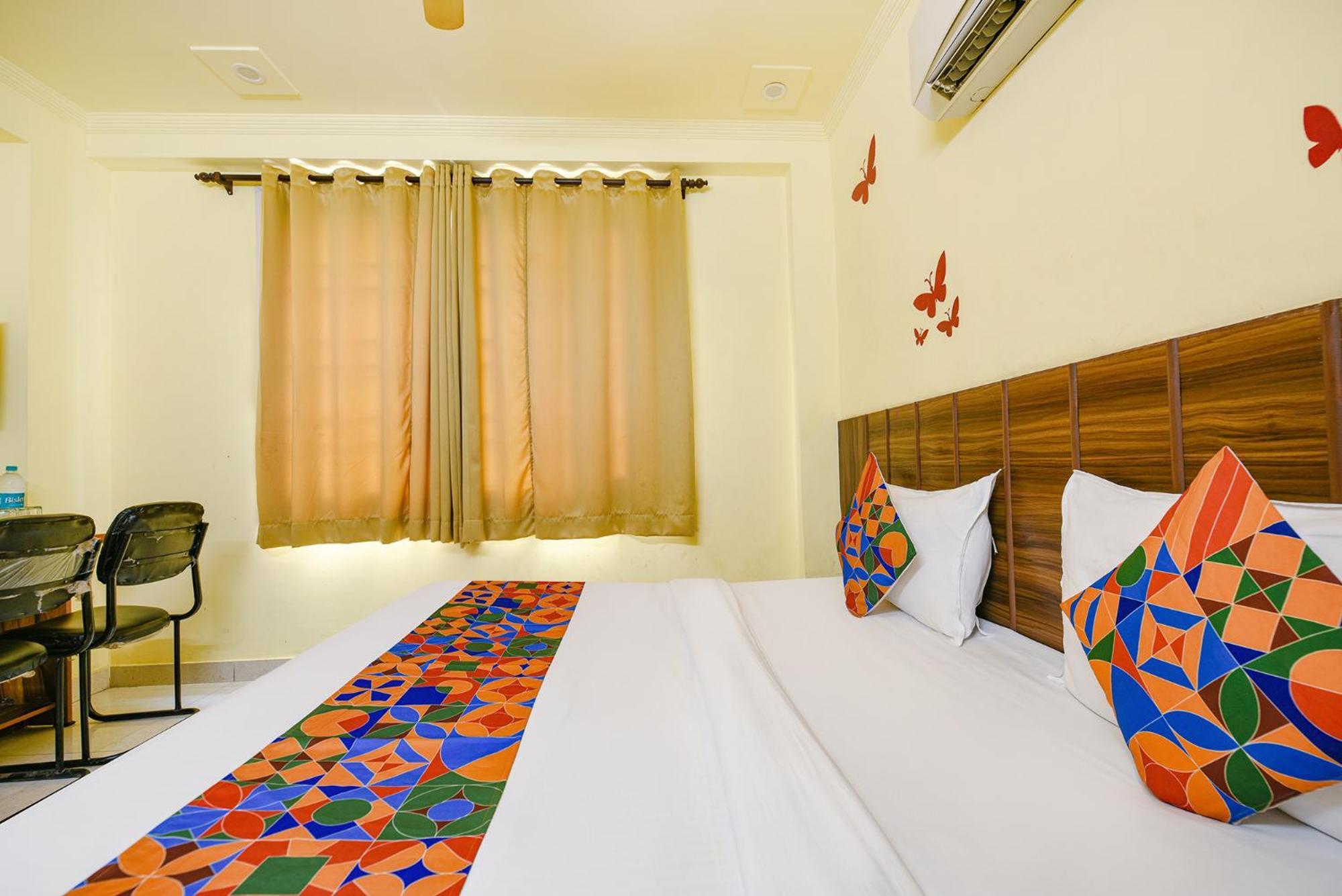 Fabhotel Ishtara Auberge - Nr Yashobhoomi Convention Centre 뉴델리 외부 사진